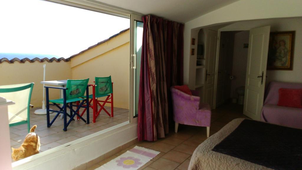 Mavilla Akwaba Sainte-Maxime Bagian luar foto